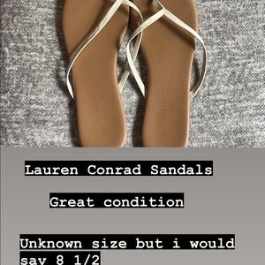 Cute sandals!